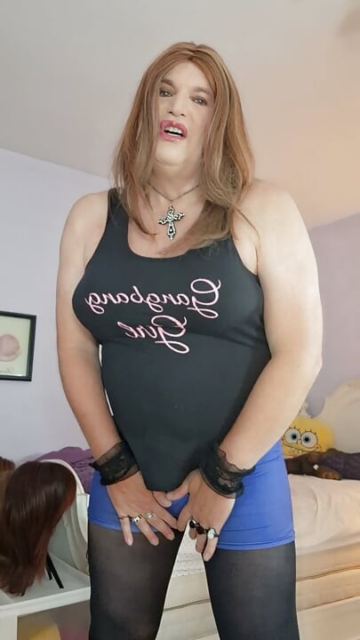 My birthday hotel room gangbang part 1
