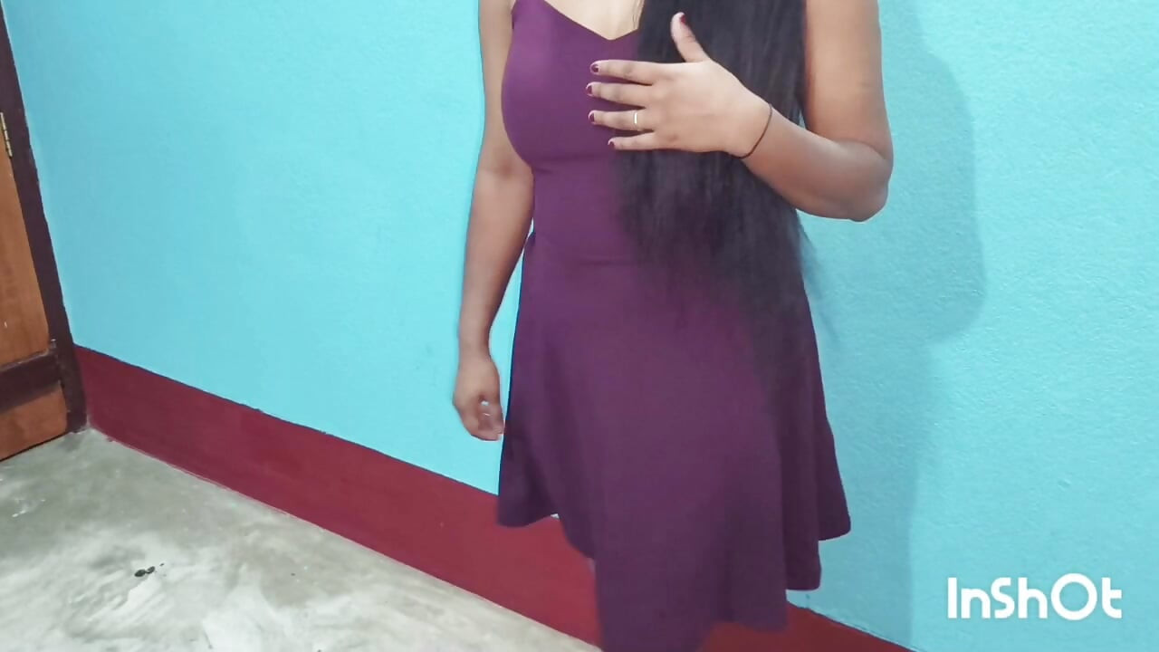 Student ladki ke college ka student hai ghar per I hai aur Pani Gira Diya Mera boyfriend