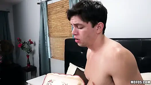 Berbagi pacarku - haven rae dan cameron canela si pasangan sange ngajak dia untuk bergabung sama mereka dalam seks threesome 2 cowok 2 cowok!