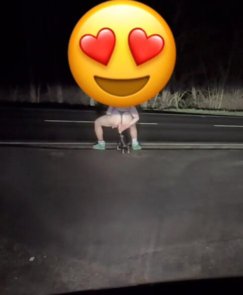 A friend forces me to put on her clothes and use her toys at night on the street, filming me