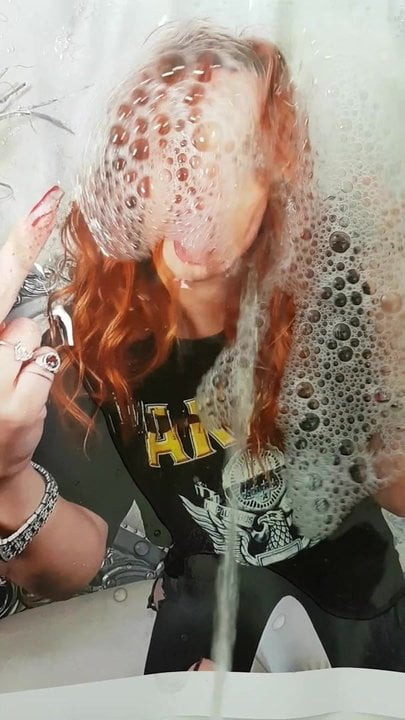 Bella vollgepisst