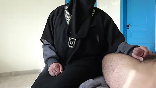 78 yaşındaki Alman dede Türk kızına onun için dans etmesini söylüyor