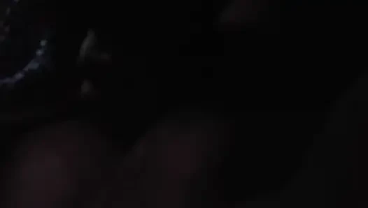 Wife aur husband raat ko sex karte hain aur bada Anand aata Hai jab andar leti Hai