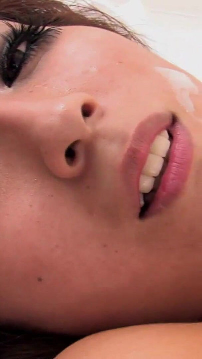 Stunning moment from "Notgeile Thai hat Ihr erstes Porno Casting"