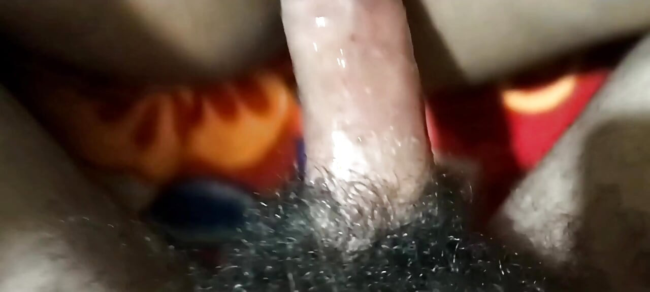 Jangal men nepaali kunvaari premika ki chudaee