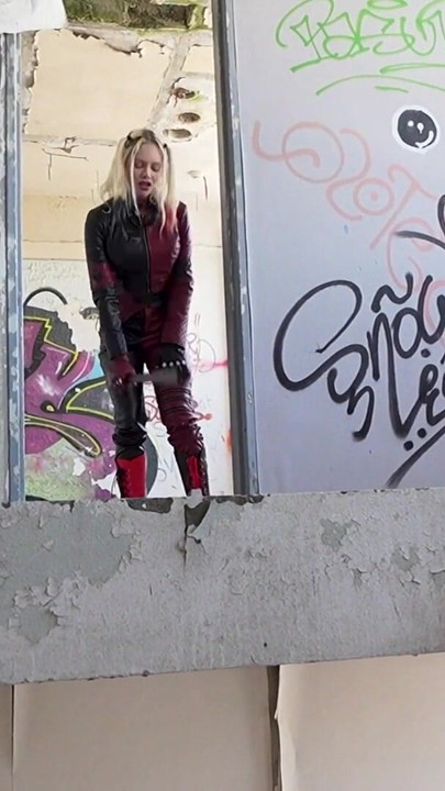 A Brazilian Housewife Became Crazy Enough To Call Us Just To Be Fucked In Anal in An Abandoned Building !!! | Clip 1