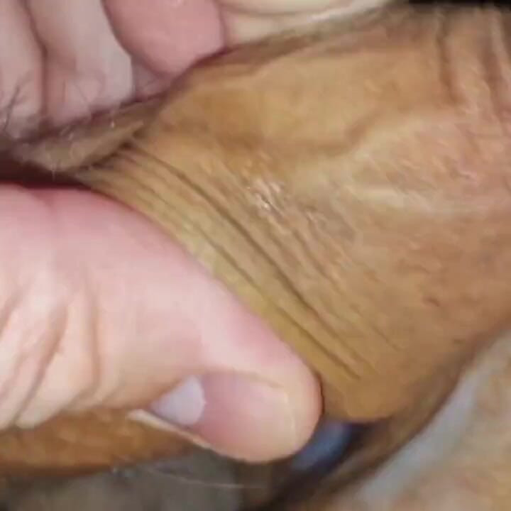 甘い義理の息子ピンクのお尻が彼女のタイトな穴に射精します!