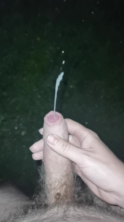 Squirts and jerk off