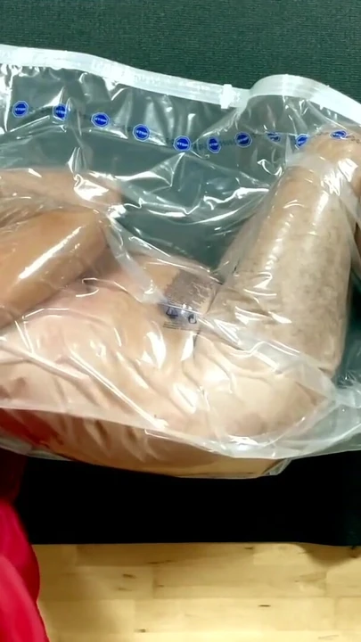 "Dominatrix sahibe April'dan paylaşmalı an - vakumlanmış ve mühürlü köle"