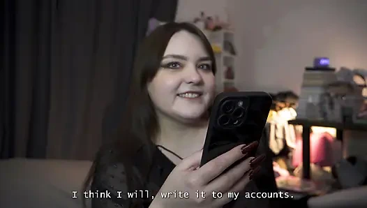 Порно история - они делят заполненный спермой поцелуй вместе после сладкого траха страпоном