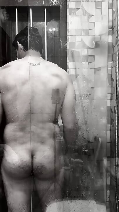 Koninklijk Paar - Ik Kom Op het Stoute Gezicht van mijn Vriend Onder De Douche