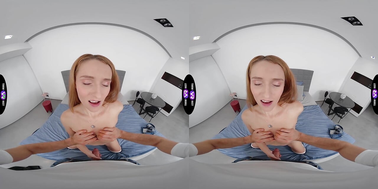 丰满的 Lucianna Luci 硬地实现她的色情幻想 - Tmwvrnet