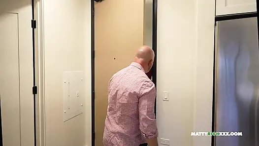 Kocamın patronunu sikiyorum