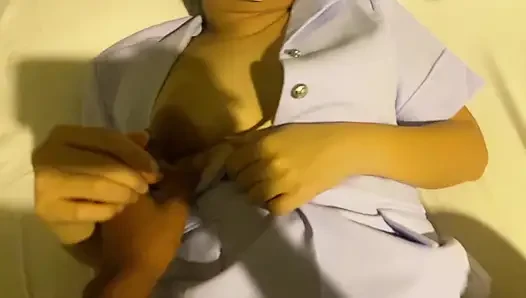 Öğle yemeği sırasında hemşire arkadaşımla seks yapmayı ayarladım.