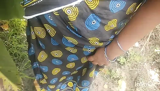 Hintli tamil priyanka ev hanımı açık havada seks