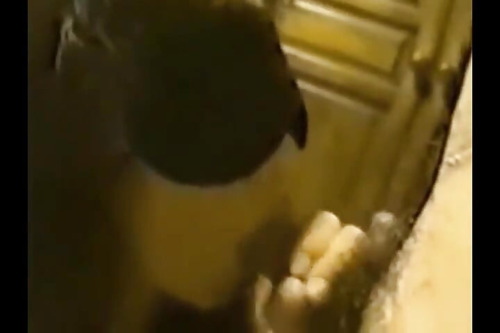Olgun bir kadının evinde gizli bir randevu