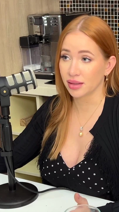 Емблематичен момент от "LustCast - Порнозвездата Киара Лорд говори за приятели с предимства и как да си вземеш такъв"