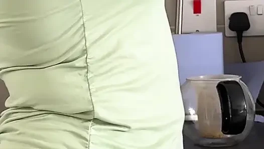 The Kettle Challenge... Gara-gara nggak tahan lagi, celanaku dientot habis-habisan sampai belenggu
