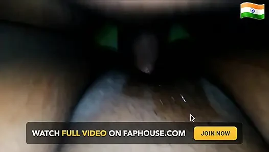Indische MILf feuchte muschi von einem typen gefickt - Riesiger cumshot in reichem muschi