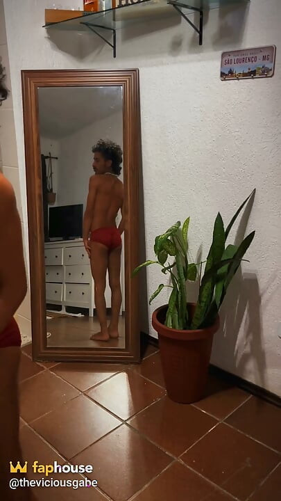 Showing off Naked in Front of My Friend