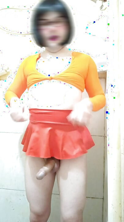Velma s cosplay crossdresser