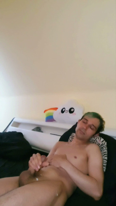 in the morning first jerk off then piss | Clip 1