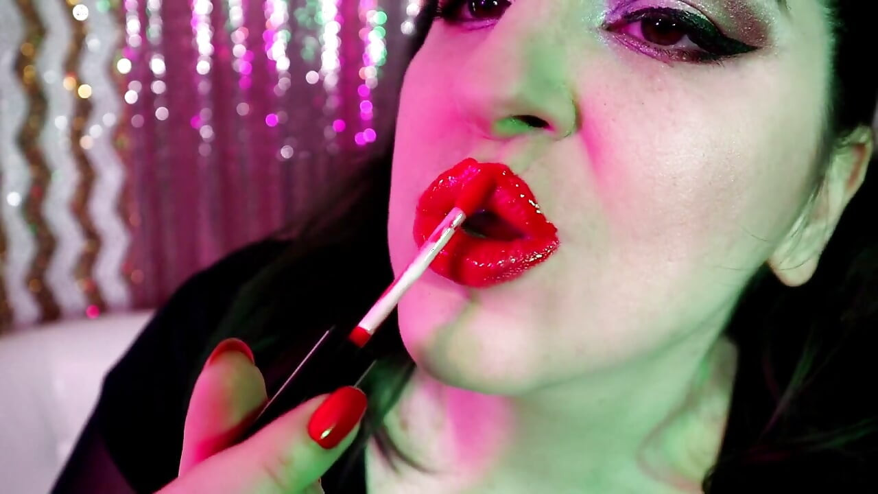 100 Layers of Lipgloss Asmr Kisses