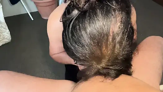 Granny sucks and gets a facial