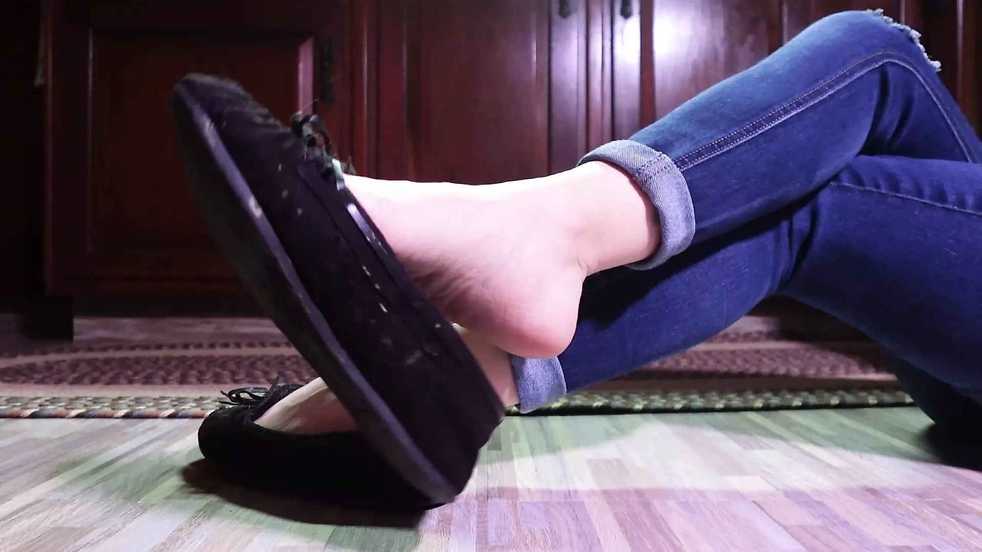 Sujo chinelo dangle