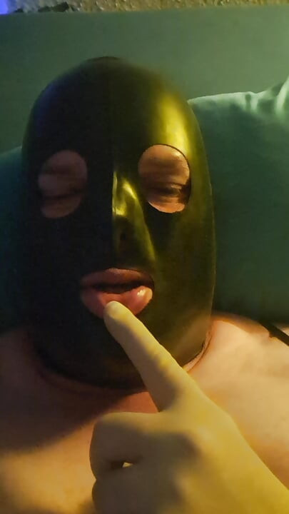 A naughty latex sissy...