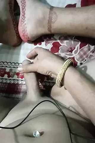 Housewife, Indian