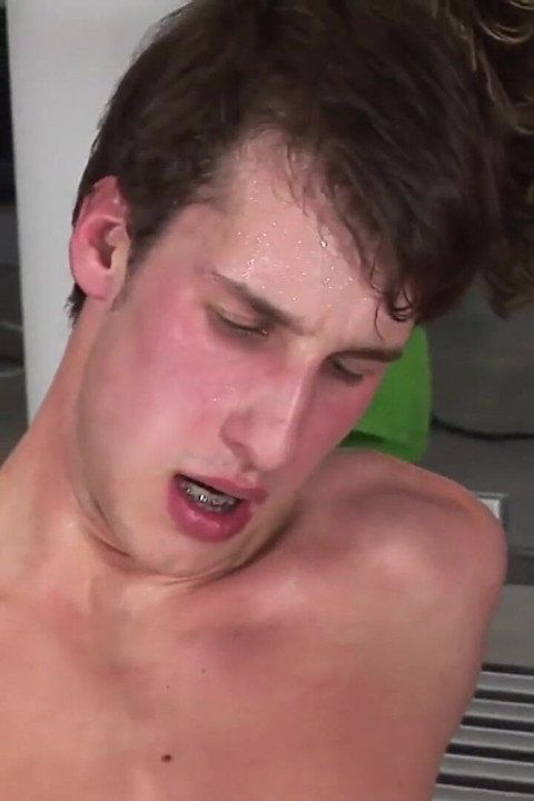 Exclusive video Bareback: Sexy gay couple joins a very horny boy in the shower