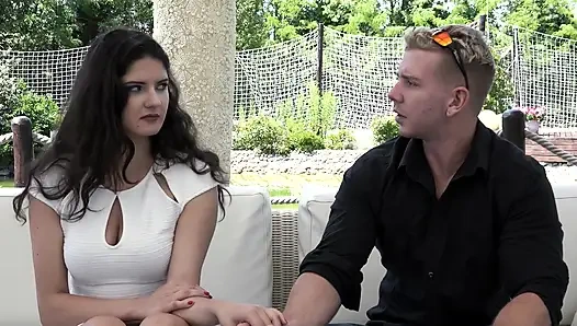 Seks Terapisti Vahşi Amcık Binme Seansı