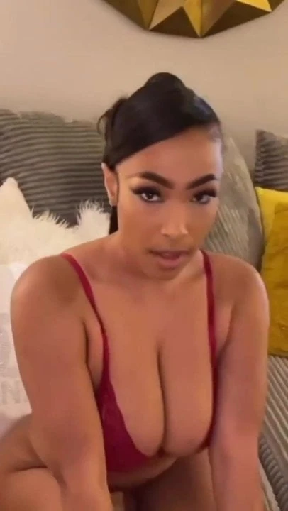 Big Black Booty Twerking