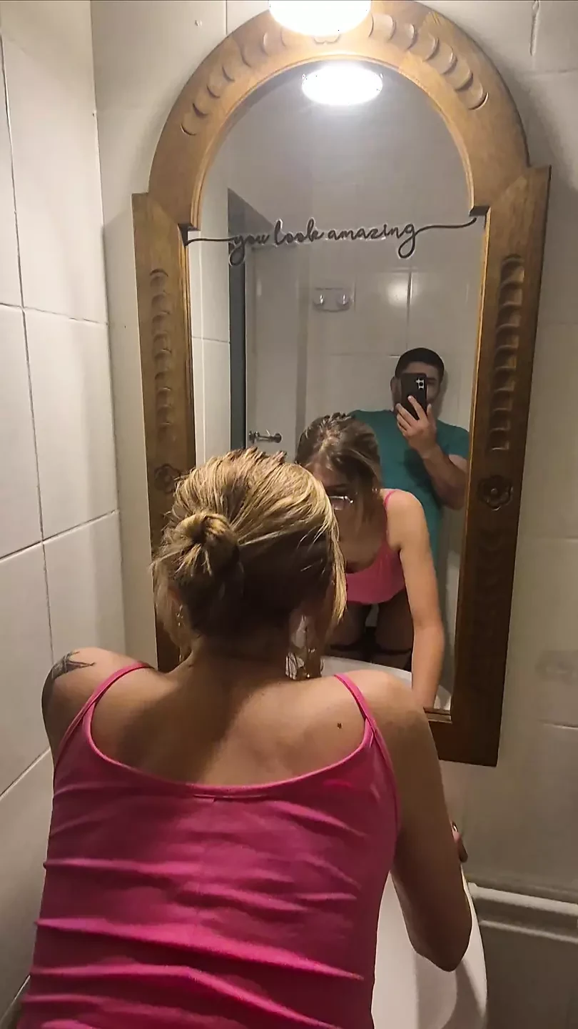 I went to dye my hair and the stylist took me to the bathroom