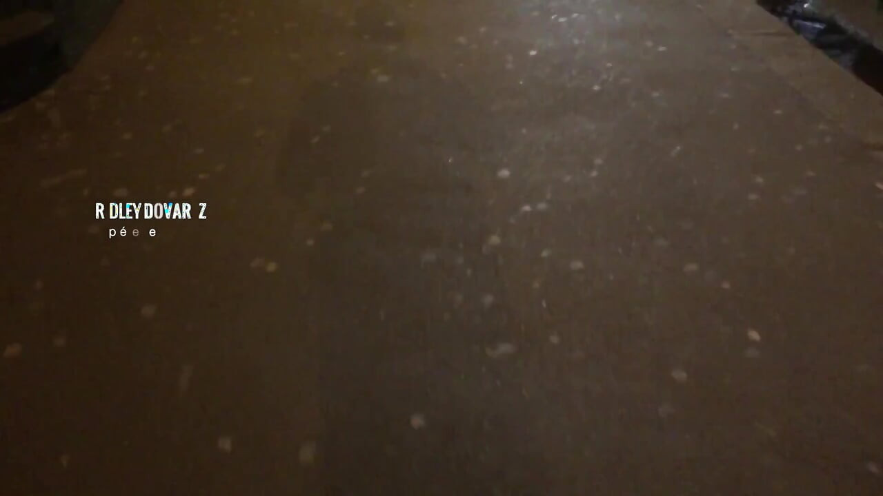 Pengorekan dan pemecahan lubang basah di daerah panas Paris