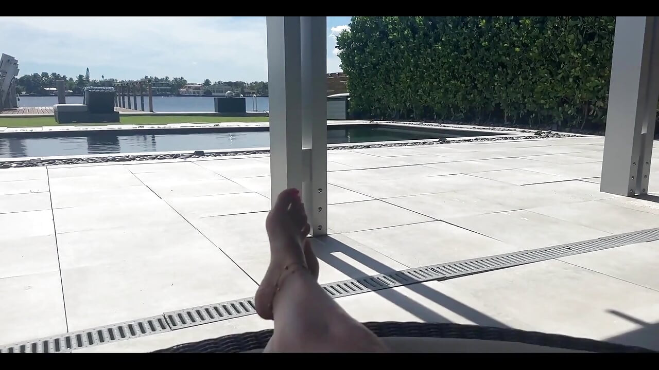 My POV While I Play with My Pussy Outside