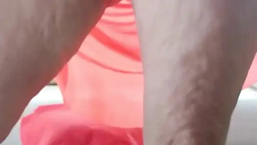 Meine Stiefmutter hat sich die Haare geschnitten und sich auf der Straße präsentiert, hat gefilmt und mich geschickt und gefragt, ob es gut sei.