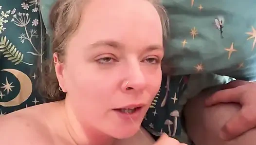 Komşunun tatlı kızı o kadar masum değil