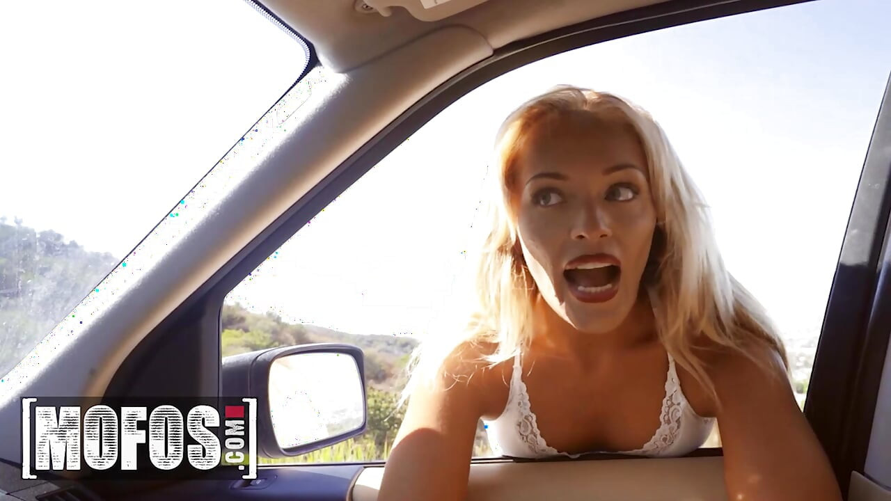 MOFOS - Hot Babe Alexis Kay Gives Charles Dera A Thrill With Sensational Body And Irresistible Feet Display