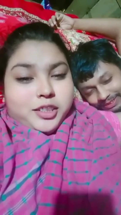 Splendido momento dal "BUONGIORNO COPPIE CARINE AMANO IL MATRIMONIO VLOGS MARITO MOGLIE ROMANTICHE VLOGS"