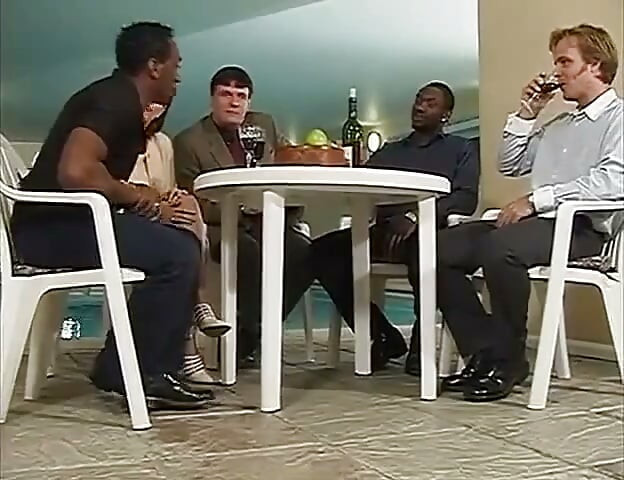 Pengembaraan British Big Omar: Gang Bang suri rumah (2003)
