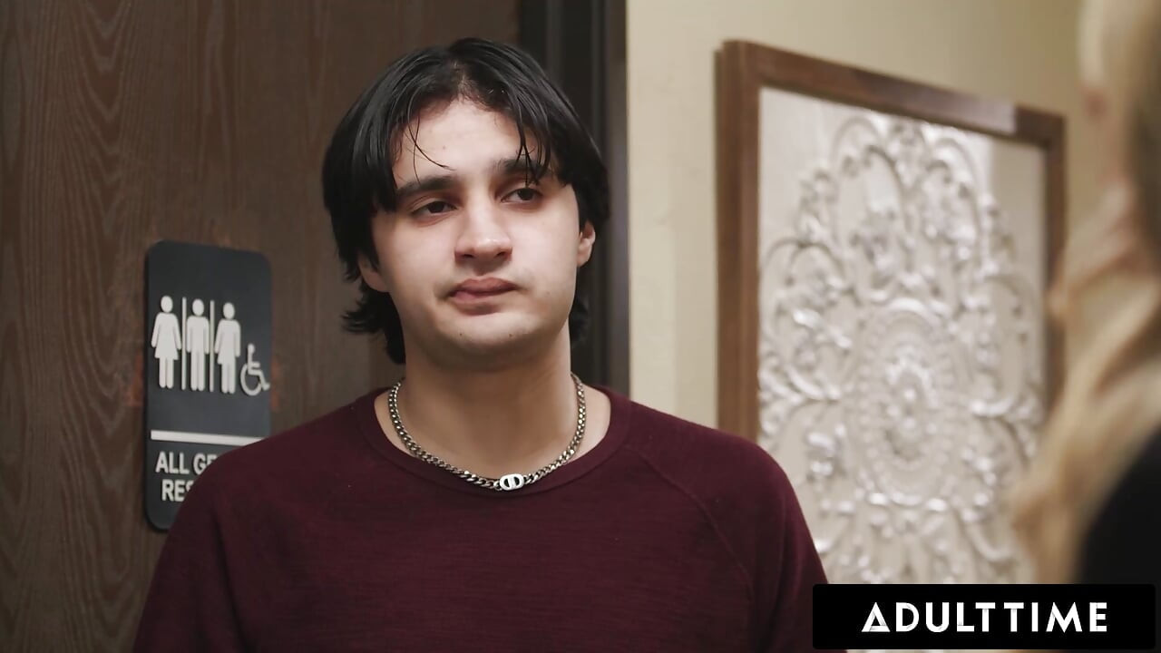 ADULT TIME - MILF с завязанными глазами принимает пасынка за любовника и жёстко трахается в офисе