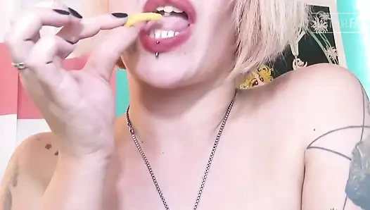 Funyun Chomp