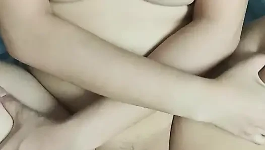 Teman suami yang dia inginkan.