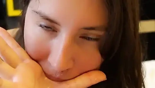 Aku benar-benar gadis pemuja!