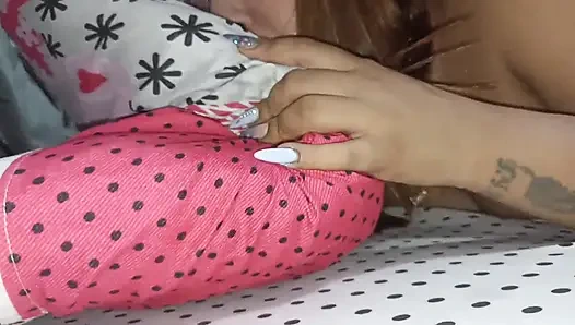 Gadis remaja latina rambut merah lagi asik nyepong kontol dan dientot habis-habisan - pov