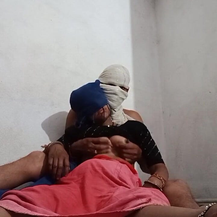 Indijski Desi par uživa u romantičnom seksu