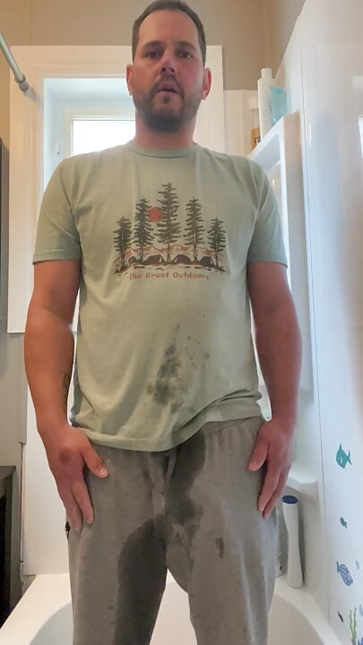 Pee sweatpants