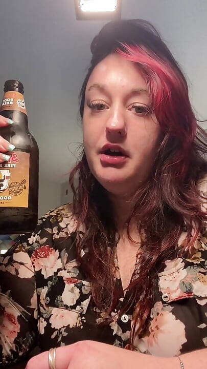 Seductive BBW Rootbeer Chug & Burps by Bella Blast